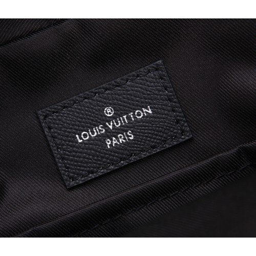 Louis Vuitton Men's Outdoor Slingbag M30741 Black
