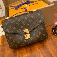 Lushentic Rep POCHETTE MÉTIS MONOGRAM CANVAS LEATHER LV CROSSBODY BAG