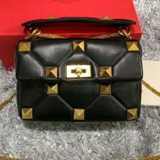 Lushentic Rep MEDIUM ROMAN STUD THE SHOULDER BAG IN NAPPA WITH CHAIN
