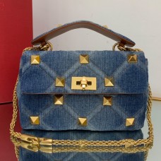 Lushentic Rep MEDIUM ROMAN STUD THE SHOULDER BAG IN DENIM WITH CHAIN